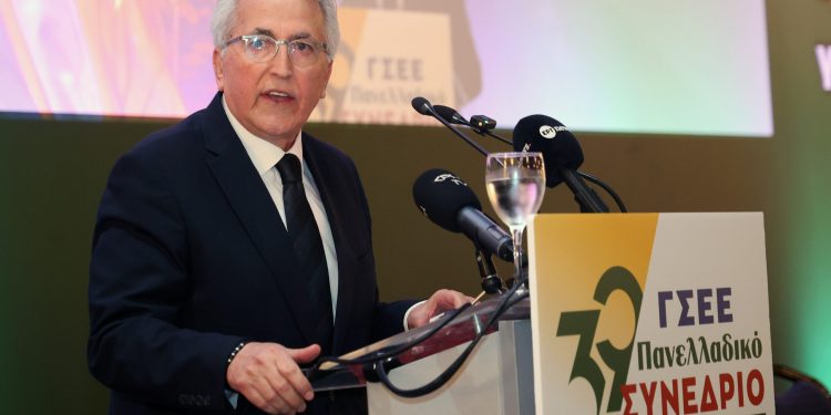 ΓΣΕΕ:-Ενισχυμένες-ΠΑΣΚΕ-και-ΔΑΣ-–-Ολοκληρώθηκε-το-39ο-Συνέδριο