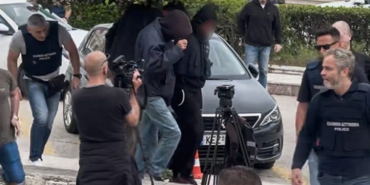 Κεφαλονιά:-«Θα-εμπλακούν-κι-άλλα-πρόσωπα»,-λέει-ο-δικηγόρος-της-οικογένειας-της-19χρονης-Μυρτώς-στο-ΕΡΤnews