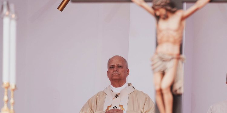 Ο-πάπας-Λέων-στηλιτεύει-την-κλιμάκωση-του-πολέμου-στην-Ουκρανία-και-απευθύνει-έκκληση-να-«σιγήσουν-τα-όπλα»