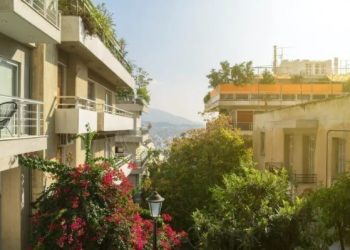 Ακίνητα-στην-Ελλάδα:-Γιατί-οι-τιμές-ανεβαίνουν-ξανά-–-Ποιες-περιοχές-καταγράφουν-τη-μεγαλύτερη-άνοδο-το-2026