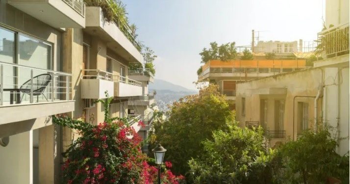 Ακίνητα-στην-Ελλάδα:-Γιατί-οι-τιμές-ανεβαίνουν-ξανά-–-Ποιες-περιοχές-καταγράφουν-τη-μεγαλύτερη-άνοδο-το-2026