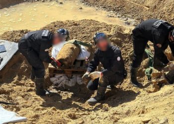 Ελεγχόμενη-έκρηξη-βόμβας-του-Β’-Παγκοσμίου-Πολέμου-κοντά-στο-Παρίσι