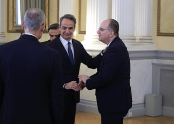 Βουλή:-Σε-νέο-κύκλο-εσωστρέφειας-η-κυβέρνηση-–-Οι-μεγάλες-υποθέσεις-που-πολιορκούν-το-Μαξίμου