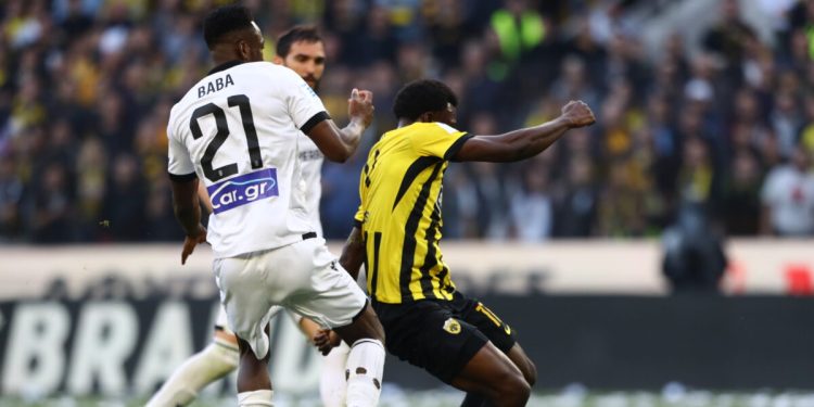 ΑΕΚ-–-ΠΑΟΚ-3-0-τελικό:-Κιτρινόμαυρο-πάρτι-και-ακόμα-πιο-κοντά-στον-τίτλο-η-Ένωση