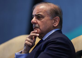 Νέες-επαφές-Σαρίφ-–-Πεζεσκιάν-για-τον-πόλεμο-στον-Κόλπο