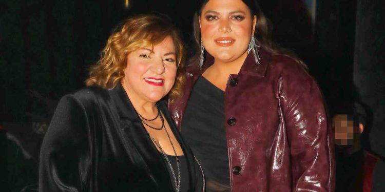 Βίκυ-Σταυροπούλου:-Πώς-αντέδρασε-όταν-τη-ρώτησαν-για-τον-γάμο-της-Δανάης-Μπάρκα