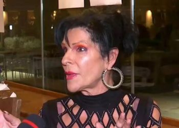 Σοφία-Βόσσου:-Έξαλλη-με-δημοσίευμα-που-την-«πέθανε»-–-«Είστε-ανθρωπόμορφα-τέρατα»