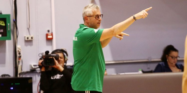 Κιαπίνι-στην-ΕΡΤ:-«Είμαι-πολύ-χαρούμενος-από-τις-παίκτριες-μου,-εστιάζουμε-στον-αγώνα-της-Πέμπτης»-(video)