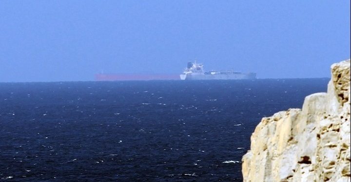 Γαλλική-ναυτιλιακή-εταιρεία-επιβεβαίωσε-ότι-ένα-από-τα-πλοία-της-δέχθηκε-προειδοποιητικά-πυρά-στα-Στενά-του-Ορμούζ