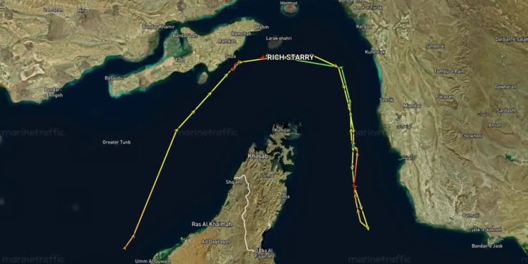 Ο-βρετανικός-στρατός-χαρακτηρίζει-την-κατάσταση-στα-Στενά-του-Ορμούζ-«κρίσιμη»