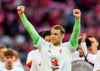 Ο-Νόιερ-έπιασε-Μίλερ-και-Γκιγκς-σε-μυθικό-ρεκόρ-κατάκτησης-πρωταθλημάτων